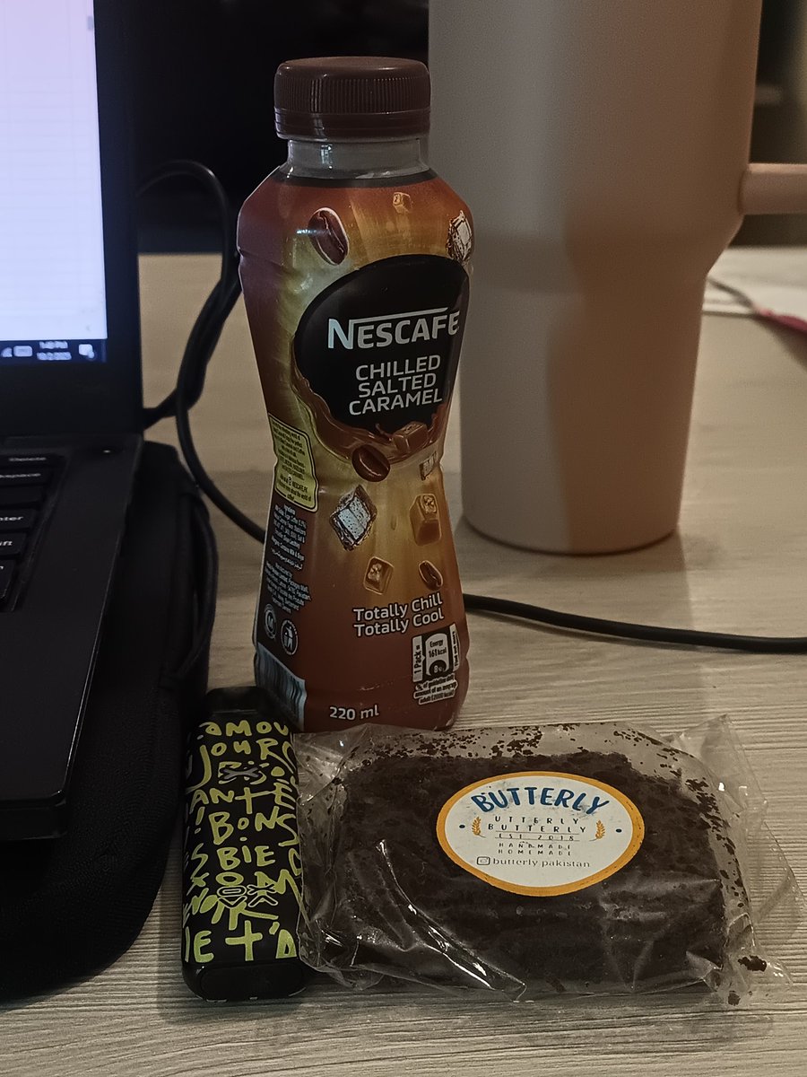 Bojckhorsewoman's tweet photo. girl breakfast https://t.co/ZywMUZdhEo