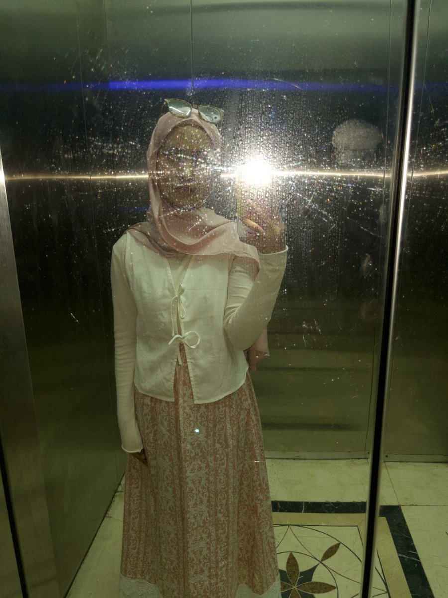 29fairry's tweet image. belajar uts di perpus paragon unpad !🌺