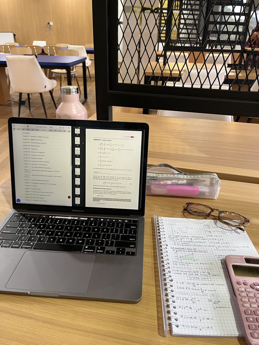 29fairry's tweet image. belajar uts di perpus paragon unpad !🌺