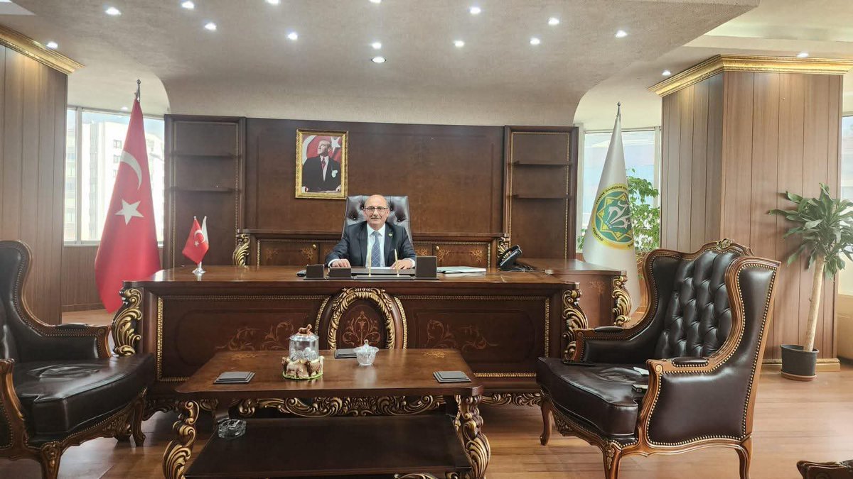 Türkiye Damızlık Koyun Keçi Yetiştiricileri Birliği Genel Başkanlığına seçilen Tokat Birlik Başkanımız Sayın Turan Saldırıçer'i kutluyorum. 
Yeni Görevlerinde Seçilmiş Olan Yönetim Kuruluna Başarılar Dilerim. 
Ülkemiz hayvancılığına ve İlimize hayırlı olmasını temenni ediyorum.