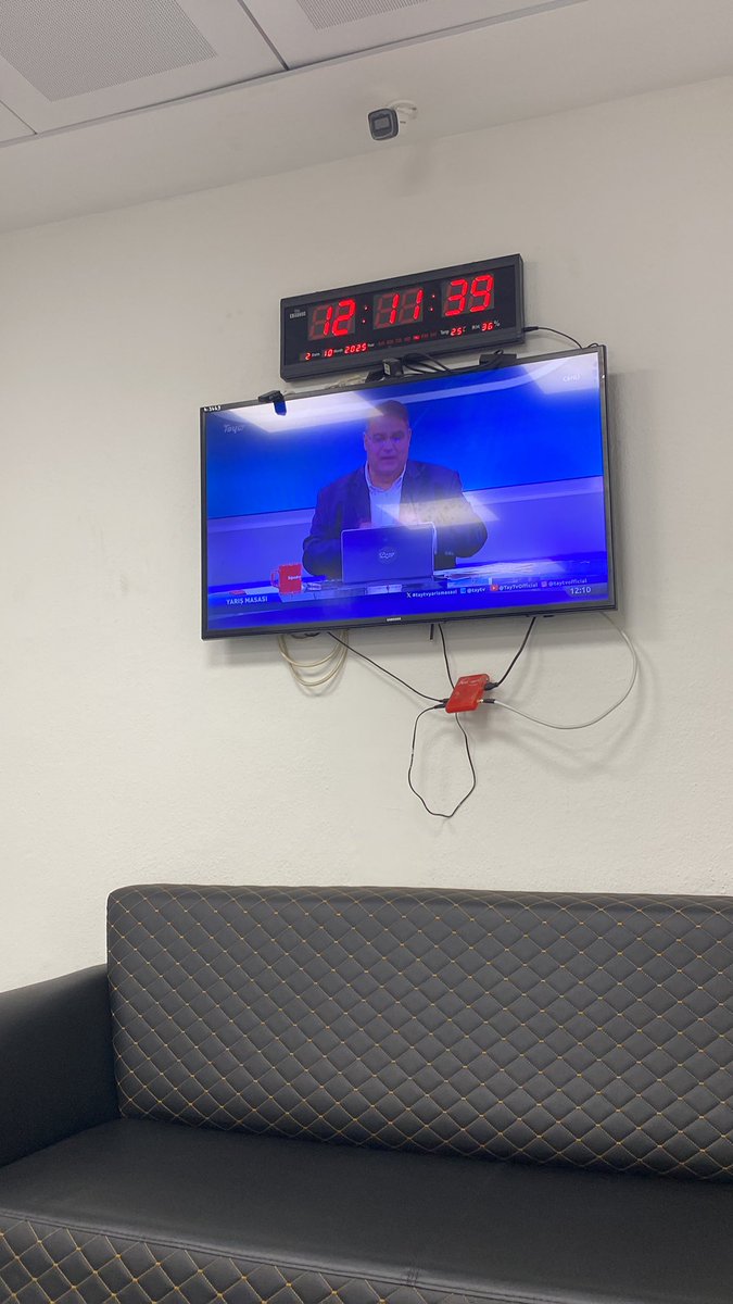 #taytvyarismasasi 
Jokey odasından herkese selamlar abi .
İyi yayınlar :)