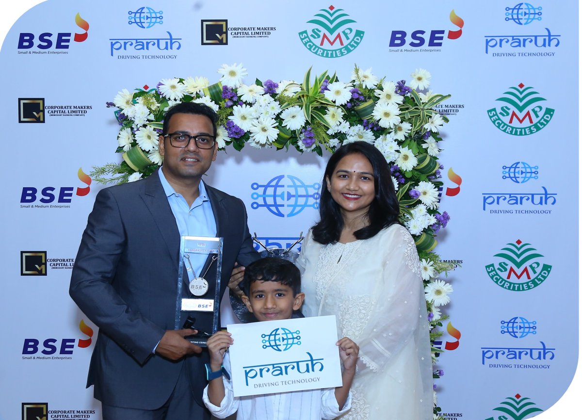 VikashPrakash21's tweet photo. Ringed in success, listed for growth. Our journey meets the market!
@BSEIndia 
@VishalPrPandey 
@Praruh_ https://t.co/WqMfi4UzjV