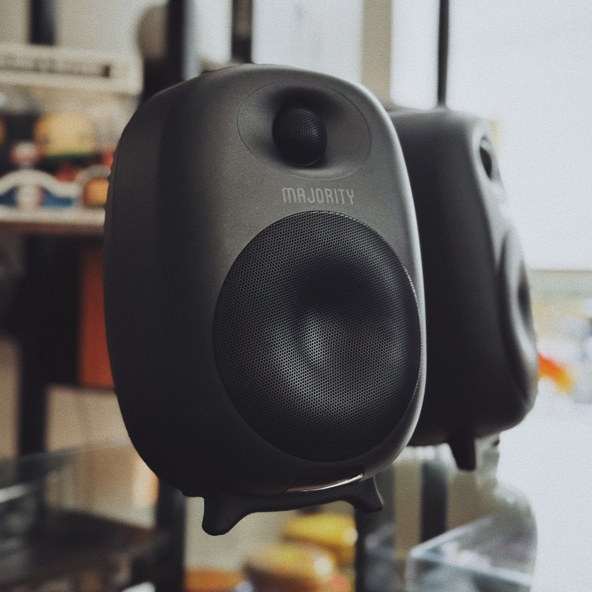 MajorityAudio's tweet image. 🎶 Elevate your sound this October ⛅️

The #MajorityD80 delivers style + power for any setup:

• 80W immersive audio
• Bluetooth &amp;amp; HDMI ARC
• Warm silk dome tweeters

#MajorityAudio #HomeAudio #AudioForTheMasses 📸 @_elmaandthevinyl