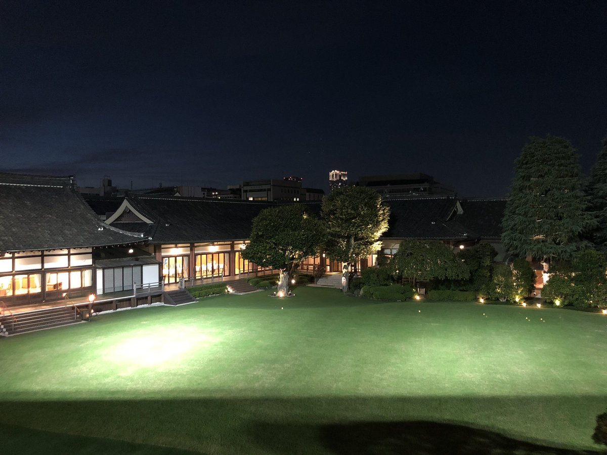 JMRAconference's tweet photo. 情報交流会始まりました！
大盛況です！！ https://t.co/PEbqbkPRWD