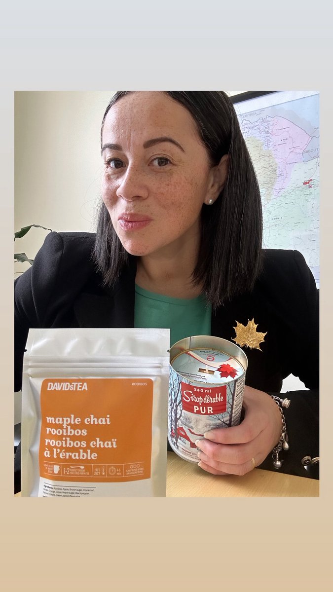 JuliLoFa's tweet photo. Warmer☀️season is upon us in Addis 🇪🇹, but I’m thinking about crunchy leaves and maple 🍁 dreams season! 

Nothing tops Canadian fall or our cozy maple goodies 🍁🫖🕯️🇨🇦

#CanadianFall #CozyVibes #CanadianProducts https://t.co/J4h1lU2XXi
