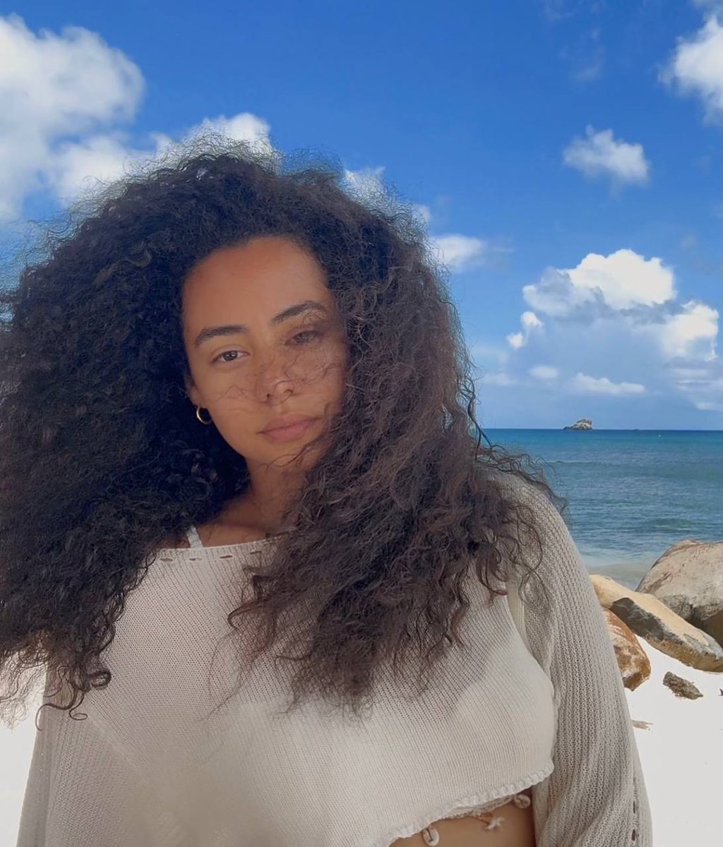 PlugTasha's tweet image. Unlearning and adopting is very important. There is no sad day around us. The trick is in what you eating, smoking, drinking and when.