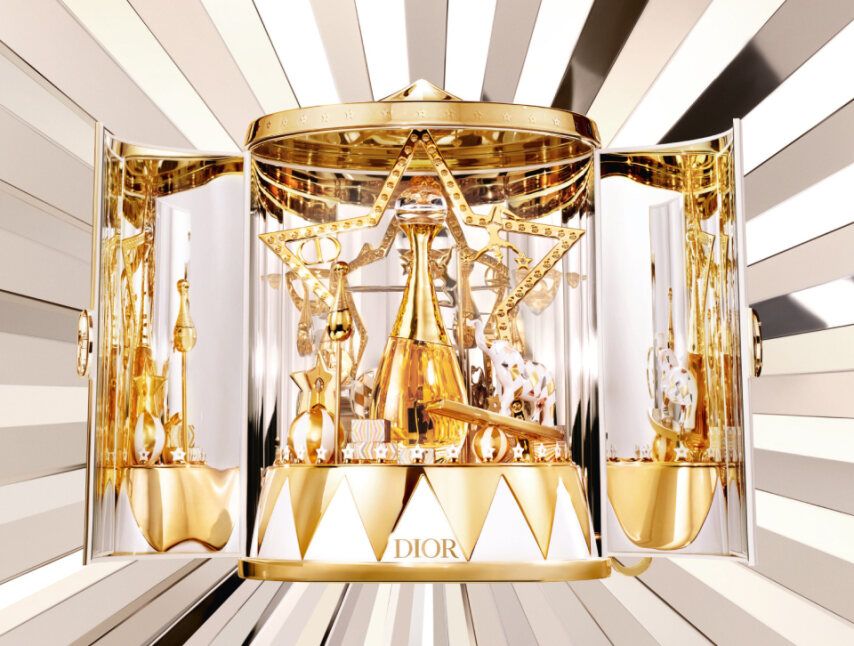 ディオールクリスマス限定ミッツァ♪さシャンパンゴールド ディオールクリスマス限定ミッツァ♪さシャンパンゴールド ディオール