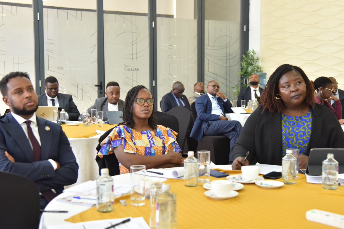 Youth_TJN's tweet image. 📍 Nairobi, Kenya🇰🇪 | 🗓️ October 2, 2025

📢Today we join @TIKenya and partners at the Multi-Stakeholder Forum on Curbing Illicit Financial Flows (#IFFs) in the East Africa Community Countries.

#IllicitFinancialFlows (IFFs) continue to drain Africa’s resources, with countries…