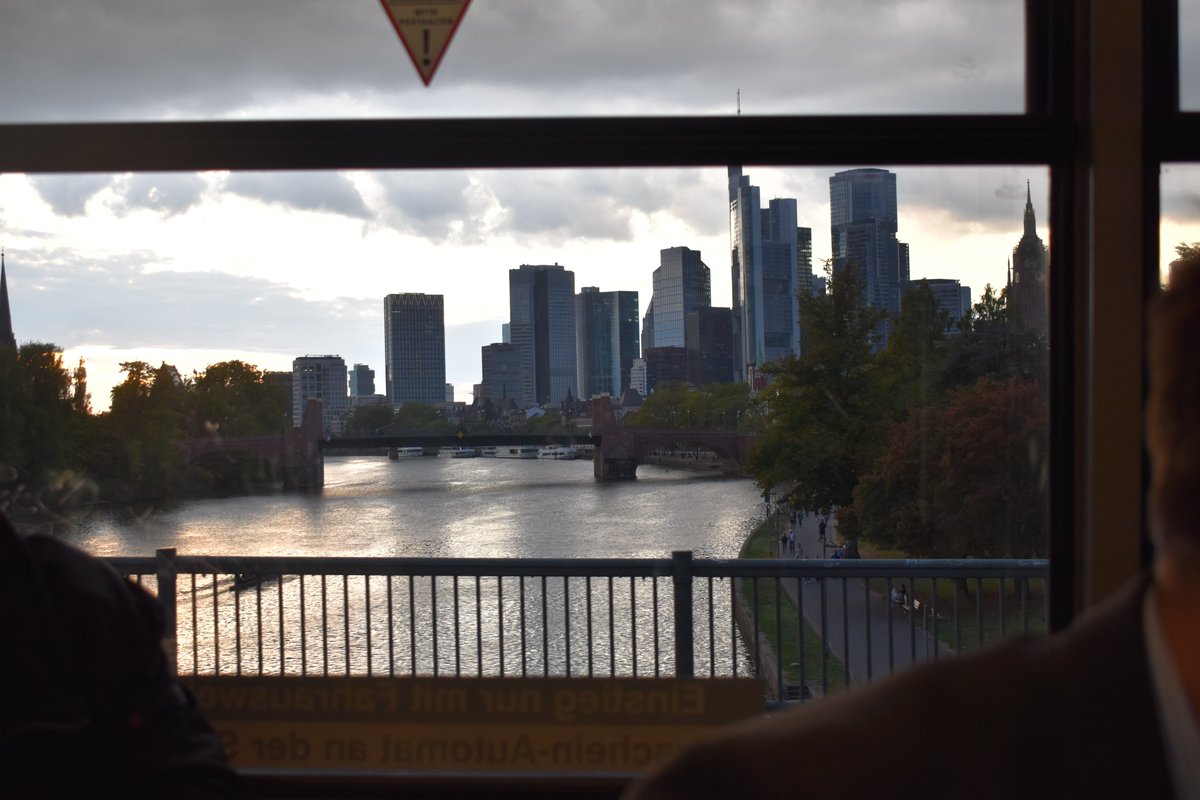 AllUnityStable's tweet image. 🍏🚋 Thank you to everyone who joined us on the Ebbelwoi-Expreß for an unforgettable ride through the city complete with apple wine, digital money talk and a lot of laughs.
As part of the @Sibos week activities, we took over Frankfurt’s most charming tram to talk about serious…