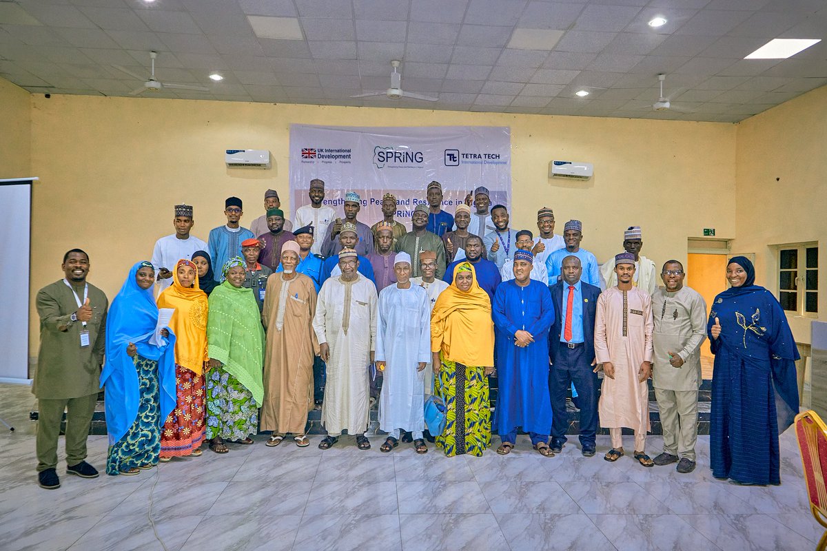 NigeriaSPRiNG's tweet image. @UKinNigeria 
@FCDOGovUK 
@KukahCentre 
@TheWCS 
@The_Nextier 
@CDDWestAfrica 
@GoGreenGOEHSI 
@credoadvisory 

#SPRiNGNigeria #SPRiNGProject #Peacebuilding #ConflictPrevention #Nigeria #Resilience #StrategicPartnerships #SPRiNGInAction  #Researcgfinding #Research