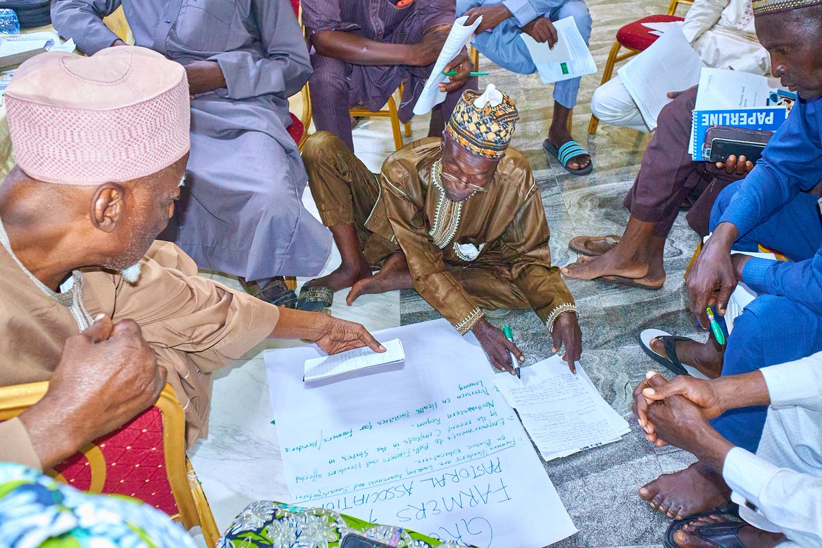 NigeriaSPRiNG's tweet image. @UKinNigeria 
@FCDOGovUK 
@KukahCentre 
@TheWCS 
@The_Nextier 
@CDDWestAfrica 
@GoGreenGOEHSI 
@credoadvisory 

#SPRiNGNigeria #SPRiNGProject #Peacebuilding #ConflictPrevention #Nigeria #Resilience #StrategicPartnerships #SPRiNGInAction  #Researcgfinding #Research