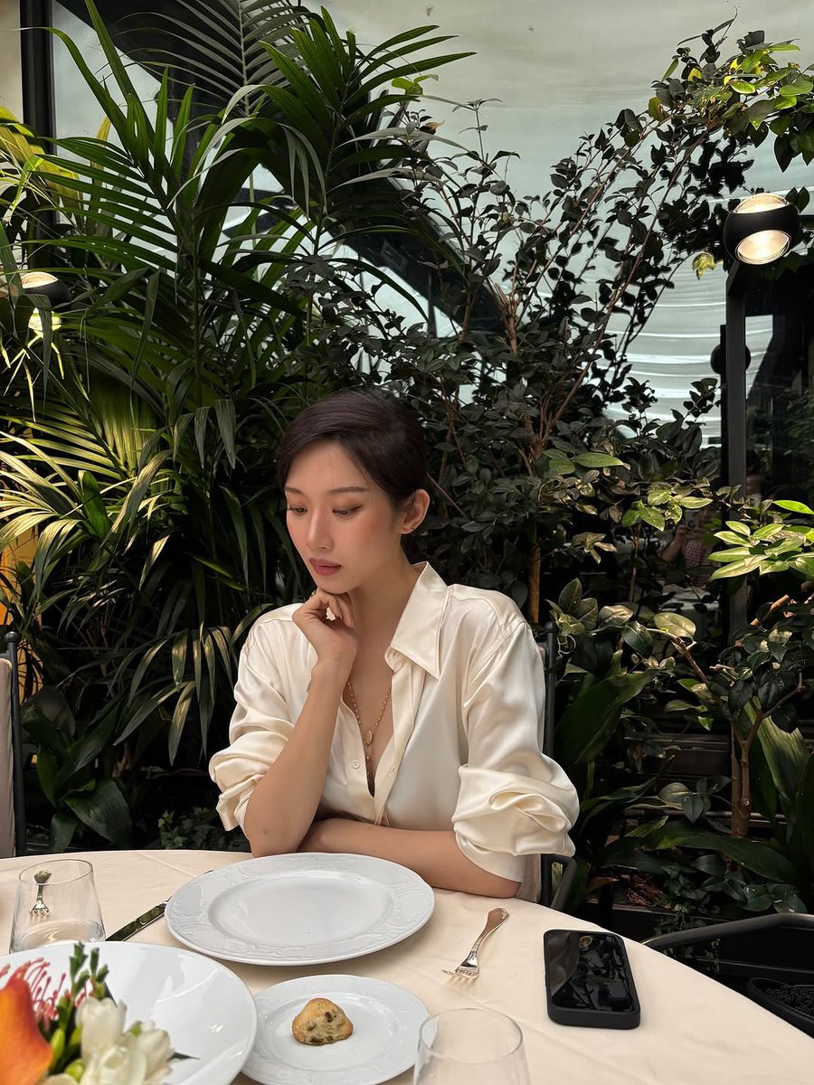 kayoungsource's tweet photo. 251002 | m_kayoung instagram post

“🌷”

#MunKayoung #문가영 https://t.co/ztn3O9ynVy