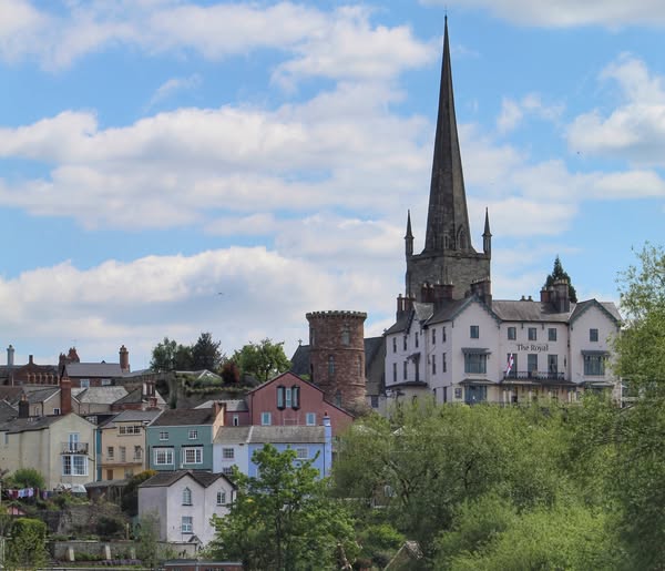Ross-On-Wye (@visitrossonwye) on Twitter photo Why not check out Visit Herefordshire's 3 day car-free Castles & Canoes itinerary!
1: Independent Shopping, Historic Strolls & Wye Valley Walk
2: Exploring Goodrich Castle & Coppett Hill
3: Canoe Adventures, Riverside Rambles & Cider Slurping
#visitrossonwye #VisitHerefordshire Why not check out Visit Herefordshire's 3 day car-free Castles & Canoes itinerary!
1: Independent Shopping, Historic Strolls & Wye Valley Walk
2: Exploring Goodrich Castle & Coppett Hill
3: Canoe Adventures, Riverside Rambles & Cider Slurping
#visitrossonwye #VisitHerefordshire