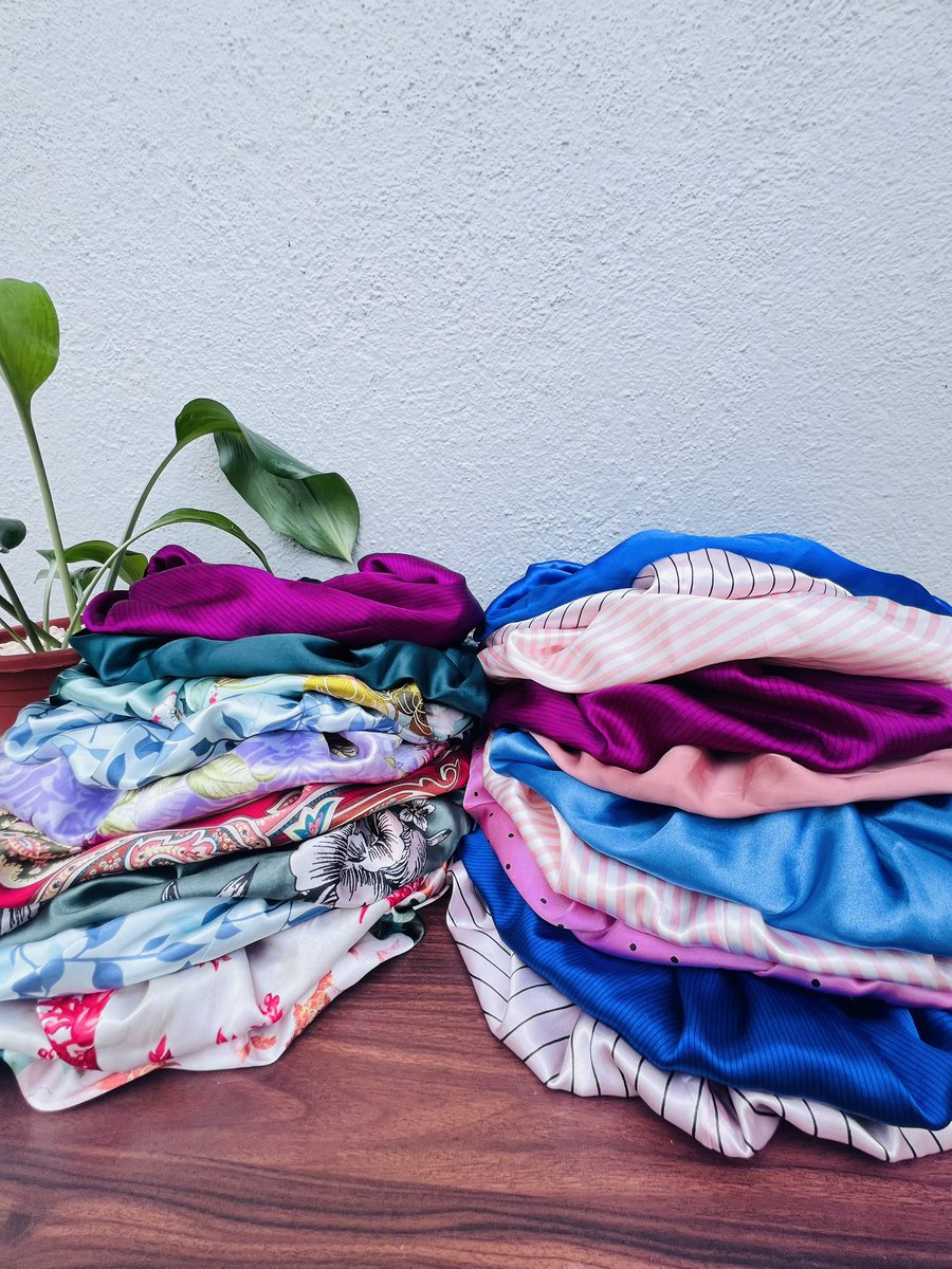 Temwahnani's tweet photo. 2 in 1 reversible satin bonnets going at K7500 each. 📍we are located in Blantyre but we also send wherever you are. Dm, call or WhatsApp 0884592249 https://t.co/ppBmfNVtWi