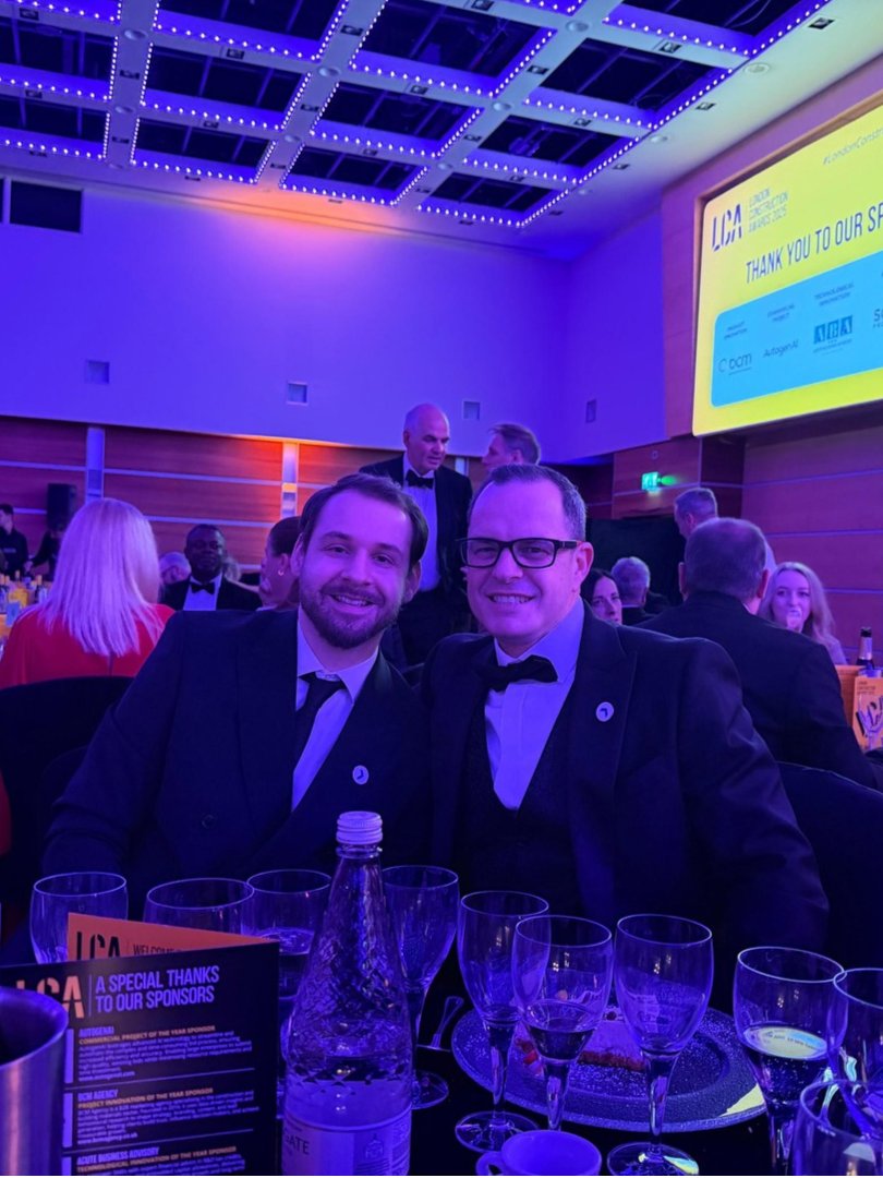 BrymecLtd's tweet photo. Last Friday night we headed out to the London Construction Awards to celebrate being a finalist in the Supplier of the Year category!

Whilst we didn't come home as winners it was great to celebrate the achievements of our built environment 👏🏻

#LCA #LondonConstructionAwards https://t.co/kPbSkDjViy