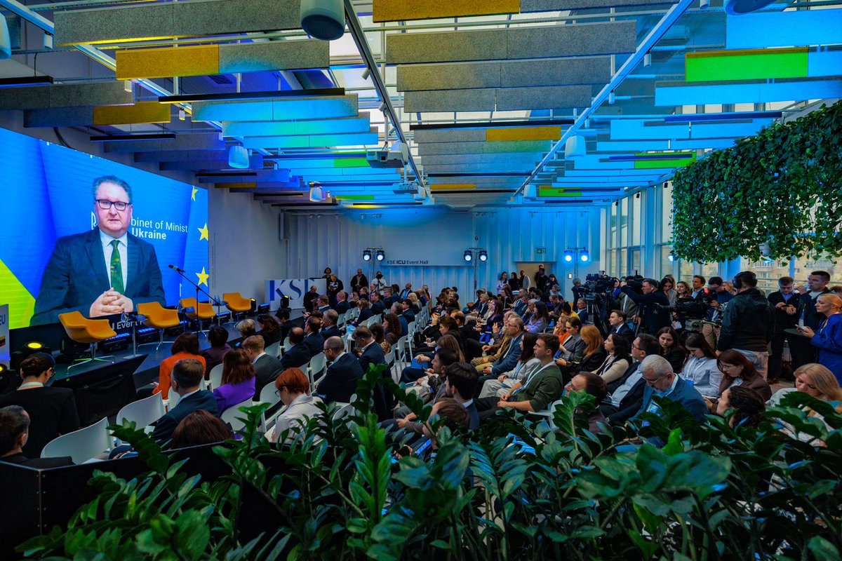 Turning political momentum into practical steps for business. Yesterday we held the High-Level Dialogue on 🇺🇦’s Economy on the Path to 🇪🇺 with <a href="/MartaKosEU/">Marta Kos</a> <a href="/marie_bjerre/">Marie Bjerre</a> &amp; Oleksandr Korniyenko. Announced a series of regional &amp; sectoral talks — steel, agriculture, transport,