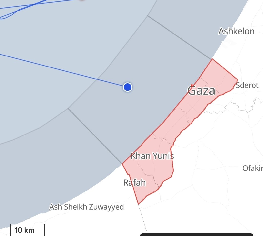 Surda bir gedik açtık; 
mukaddes mi mukaddes!

Ey kahpe siyonist rüzgar;
artık ne yandan esersen es!