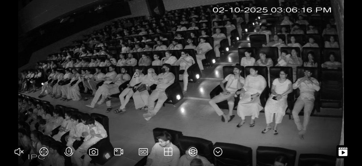 vasutheatre's tweet photo. HEAVYYYYYYYYYYYYYY RETURN Audiences for #IdliKadai 💥💥💥✨✨✨
Show filled with full of families and kids ! A perfect film for this Holiday.... MUST WATCH, Dont miss it !
Super Happy for DIRECTOR @dhanushkraja sir
@DawnPicturesOff @theSreyas @arunvijayno1 @wunderbarfilms https://t.co/Z9WV3d91k8