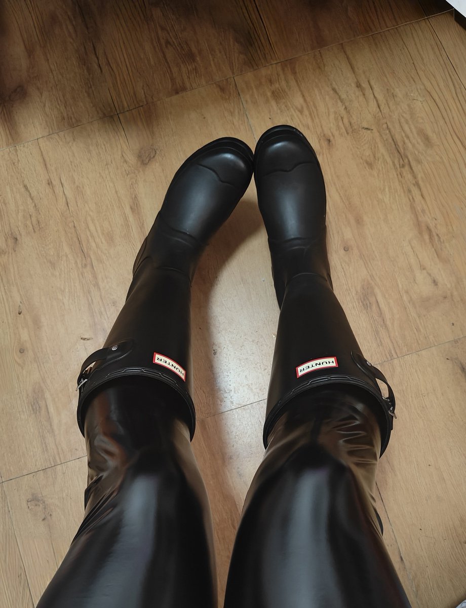Yloboot's tweet photo. 一组皮袜 #hunterboot https://t.co/AStIDmJkRu