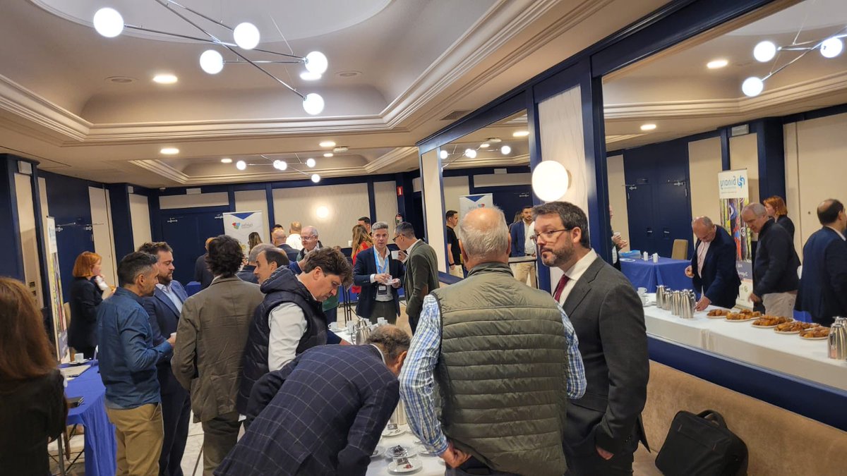 ☕ Llegó el momento del café y networking☕
Una oportunidad para conocer al resto de ponentes y patrocinadores 
‼️No desaproveches está oportunidad‼️
#ForoEmpresa Bilbao 📍
