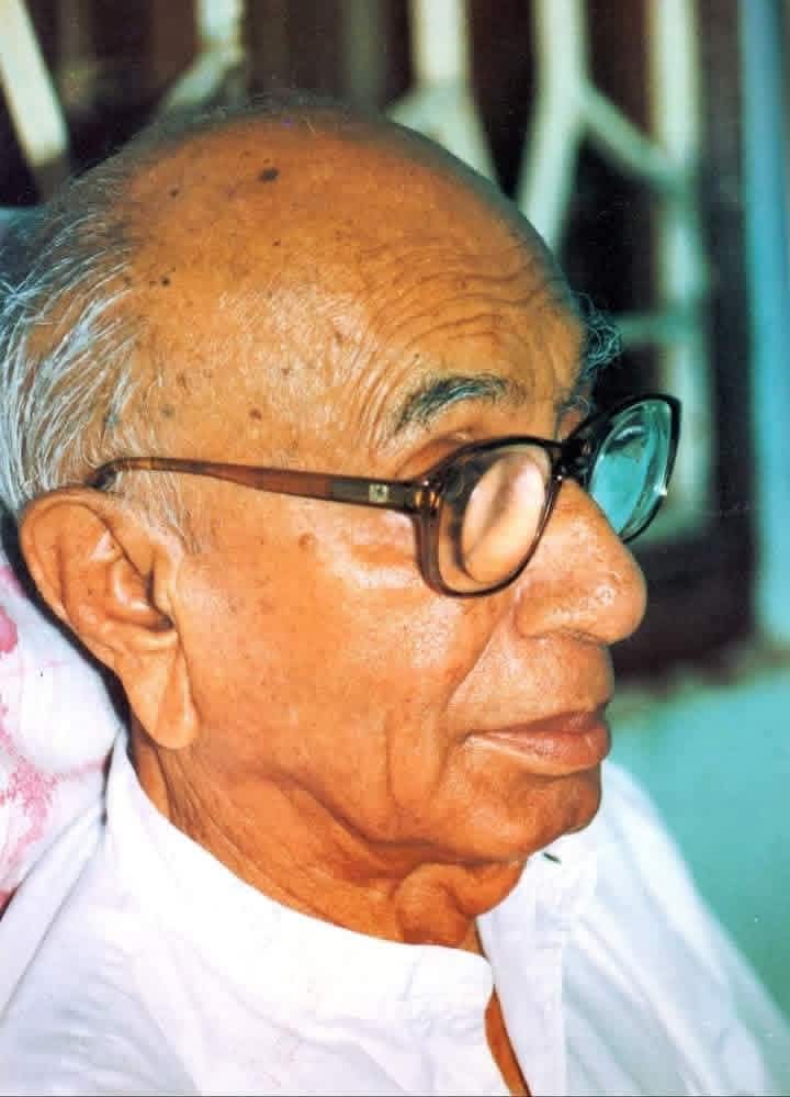 عشق ڪيو عشق توھان کي رحمدل بڻائي ڇڏيندو دنيا جون وحشي قومون عشق کان اڻواقف ھونديون آھن.
سائين جي ايم سيد