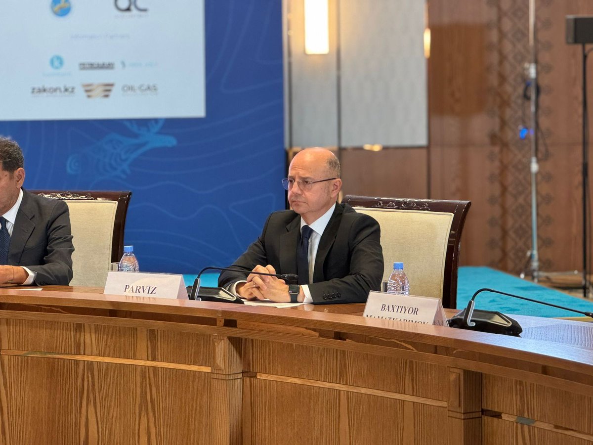 minenergyaze's tweet photo. ℹ️Energetika naziri Pərviz Şahbazov #QazaxıstanEnerjiHəftəsi çərçivəsində Beynəlxalq Bərpa Olunan Enerji Agentliyinin (#IRENA) təşəbbüsü ilə təşkil olunan “Mərkəzi Asiyada Bərpa Olunan Enerjinin Sürətləndirilməsi” mövzusuna həsr edilmiş tədbirin açılış mərasimində, eləcə də “Mərkəzi Asiyada Bərpa Olunan Enerji üzrə Sürətləndirilmiş Tərəfdaşlıq” (#APRECA) Nazirlər Dəyirmi Masasında iştirak edib.
🔗https://t.co/gJSA7c3Q6n

ℹ️Within #KazakhstanEnergyWeek, Azerbaijan’s Minister of Energy Parviz Shahbazov participated in the opening ceremony of the event dedicated to Accelerating Renewable Energy in Central Asia, organized at the initiative of the International Renewable Energy Agency (IRENA), as well as in the Ministerial Roundtable on the Accelerated Partnership for Renewable Energy in Central Asia (#APRECA).
🔗https://t.co/f9MhN1FxwO

#EnergetikaNazirliyi #MinistryofEnergy #xəbərlər #bərpaolunanenerji #yaşılenerji #renewableenergy #greenenergy