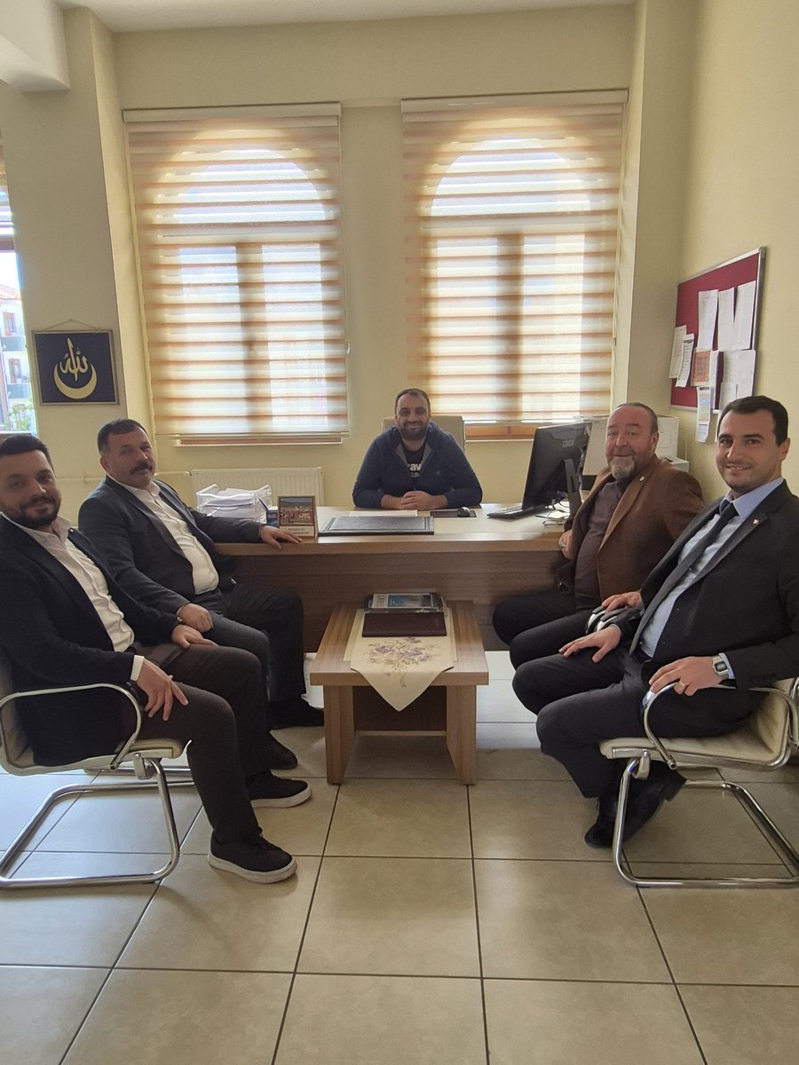 Hacı Murad-ı Veli AİHL müdür yardımcılığına görevlendirilen üyemiz Çağrı Değirmenci'yi; şube başkanımız Ahmet Dönmez ve yön krl üyesi Tuğrul Değirmenci ziyaret etti. 
Kendilerine hayırlı bir çalışma sezonu temenni ederiz.