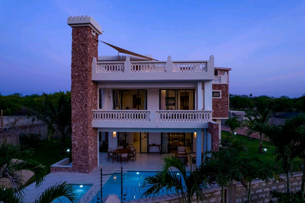 joymws's tweet photo. Escape to paradise! 🌴 Experience ultimate relaxation in this stunning 3-bedroom home in Diani. Perfect for your holiday getaway. 🏖️ Contact us today to book! 📲 +254723716560 / +254733716560 #DianiBeach #VacationHome #KenyaCoast https://t.co/R04dtX3aRV