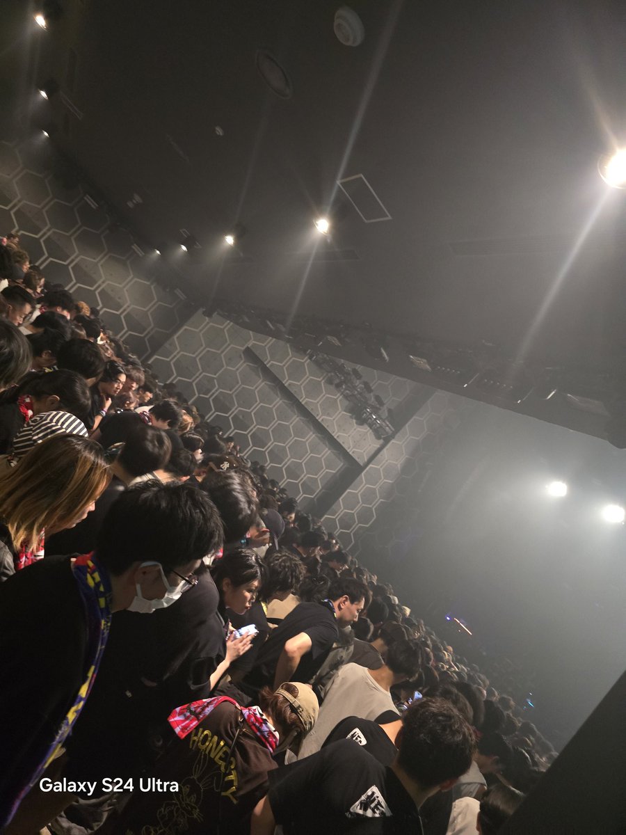 masaki_zero's tweet photo. MY FIRST STORY LIVE 開演待ち🎶 https://t.co/UtkIv81Pbt