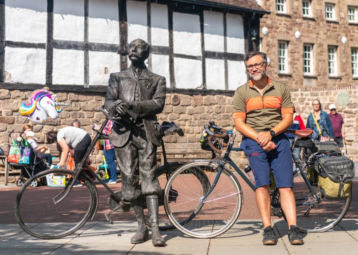 croydonminster's tweet image. We’re excited to welcome Jonathan to Croydon Minster today as part of the Cathedral Music Trust Cycle Challenge.

He’s raising funds to support music in churches and cathedrals across the UK. He is expected around midday.

#CathedralMusicTrust #CycleChallenge #CroydonMinster