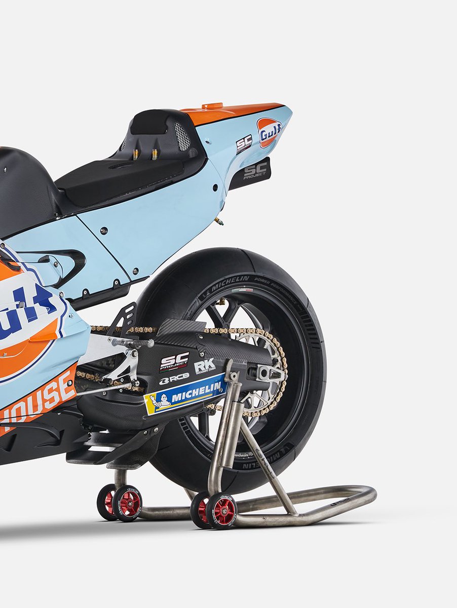 TrackhouseMoto's tweet photo. The livery voted by YOU, the fans 🫵

PASSION. 

Take a closer look at the details. 

#IndonesianGP #GulfOil #GulfLiveryVote #Trackhouse #Gulf #GulfxTrackhouse #Passion https://t.co/jVCN6TRKf5