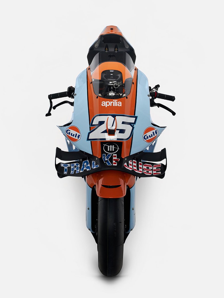 TrackhouseMoto's tweet photo. The livery voted by YOU, the fans 🫵

PASSION. 

Take a closer look at the details. 

#IndonesianGP #GulfOil #GulfLiveryVote #Trackhouse #Gulf #GulfxTrackhouse #Passion https://t.co/jVCN6TRKf5