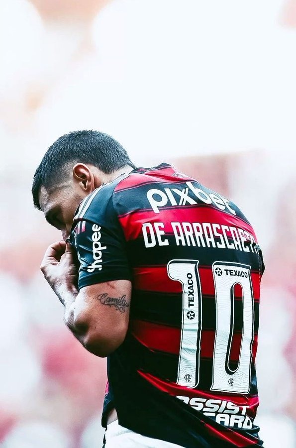 BritoOttoni's tweet photo. A vida fica
Muito mais fácil
Se a gente sabe onde
Estão os beijos de
Que precisamos.
Mário Quintana
@fla_saochico
#HojeTem
#HojeTemFlamengo
#Flamengo
#AmorMaior
#SeremosCampeoes https://t.co/ibl4s04C37