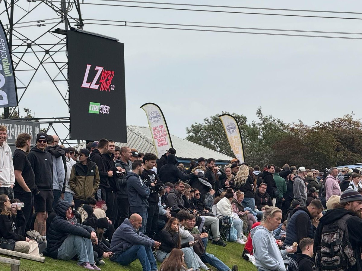 AVMatrix1's tweet image. 🤩 Great to be part of the production team capturing the electric atmosphere of the LZ World Tour 3.0 on mobile LED screens at #CastleCombeCircuit in Chippenham.🏎️💨
 
🌐 av-matrix.com/led-screen-hire
☎ 01937 844 320
 
#LEDscreenhire #eventprofs