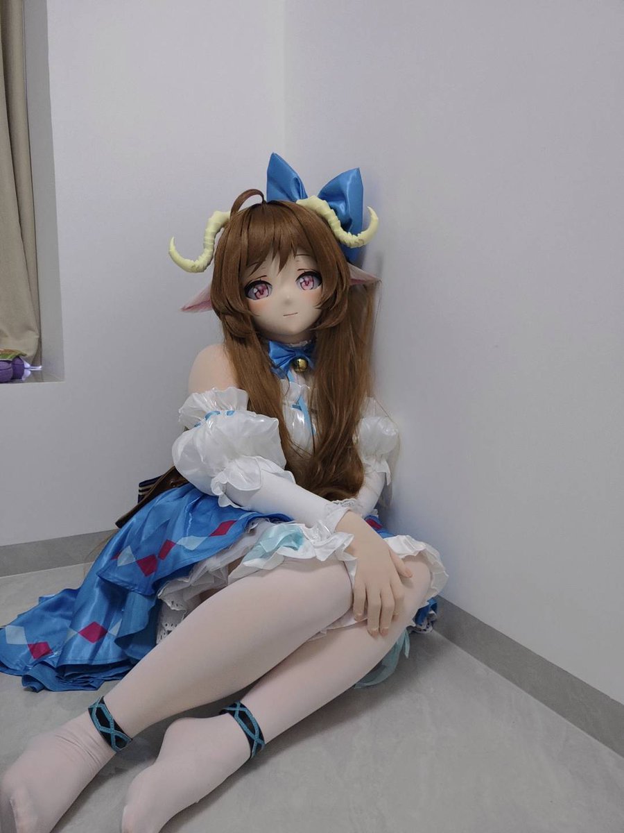 筱莜悠攸 (@xyyy7201) on Twitter photo 祝大家节日快乐!
#着ぐるみ #艾雅法拉  #エイヤフィヤトラ #アークナイツ 祝大家节日快乐!
#着ぐるみ #艾雅法拉  #エイヤフィヤトラ #アークナイツ