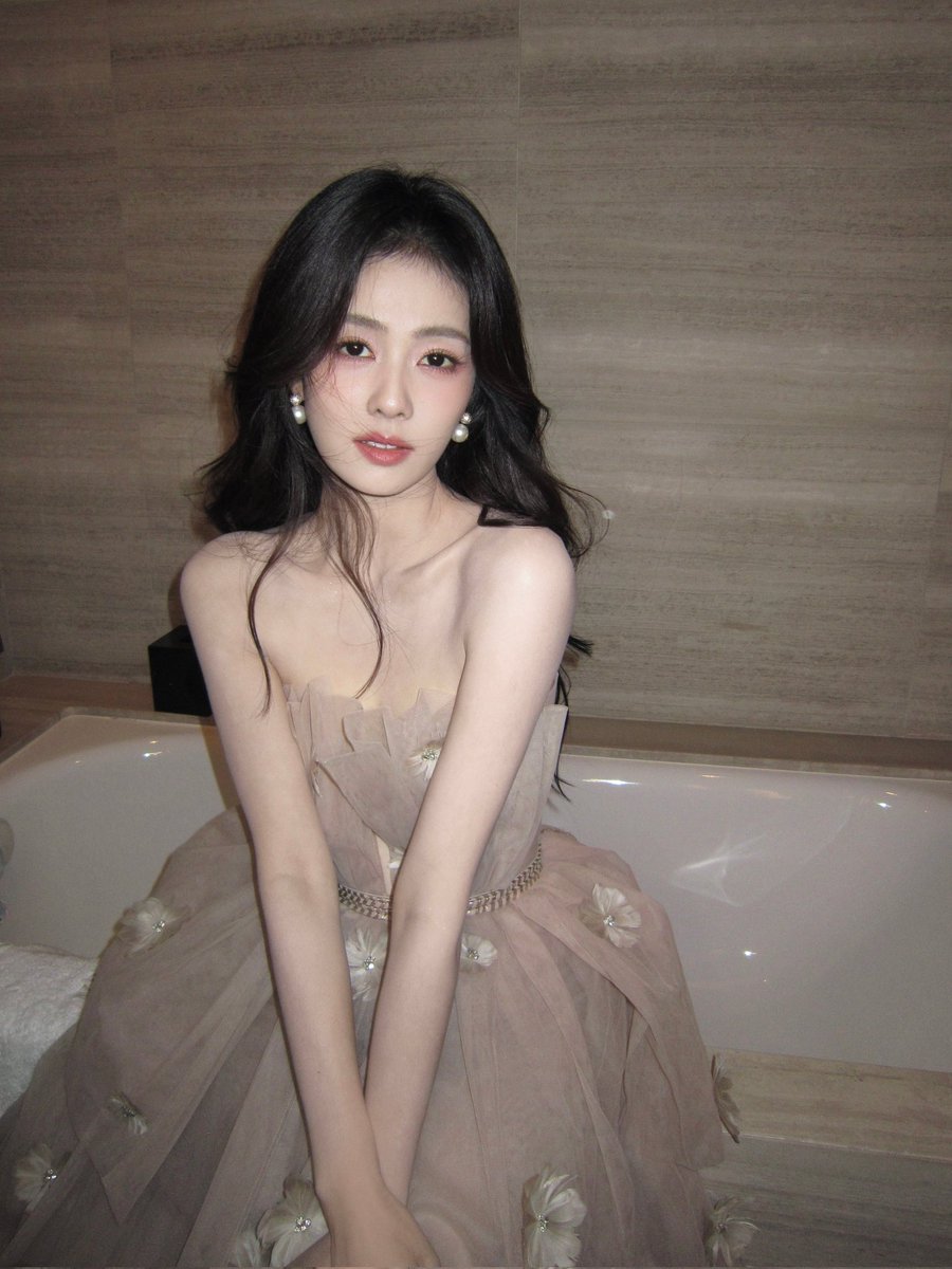 มองมุมไหนก็แพ้ไปหมด
#ไป๋ลู่ #BaiLu #白鹿