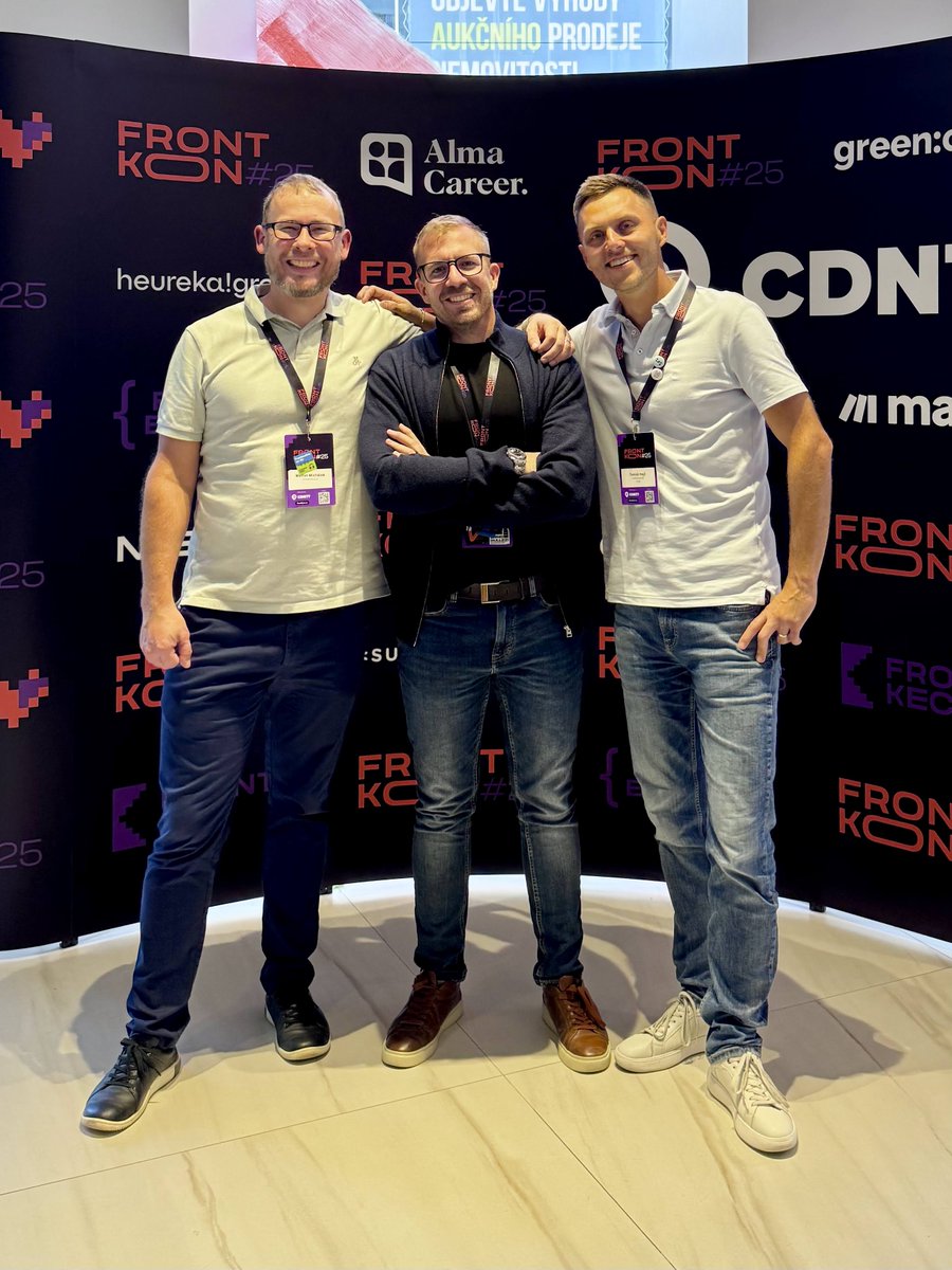 📷 FrontKon#25

Zatím to moc neumím popsat slovy.
Hlavně proto, že jsem ztratil hlas.

Díky všem, kteří nám s touhle boží akcí pomohli, přispěli nebo byli mezi 700 účastníky.

#FrontKon
<a href="/Frontendisti/">Frontendisti.cz</a>