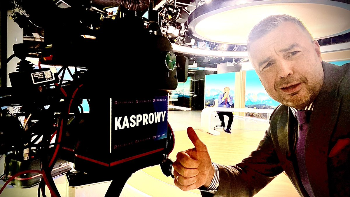 michalrachon's tweet photo. #Kasprowy #Giewont #Rysy kamery roboty w naszym studio mają swoje nazwy @RepublikaTV https://t.co/KbcJgERyGM