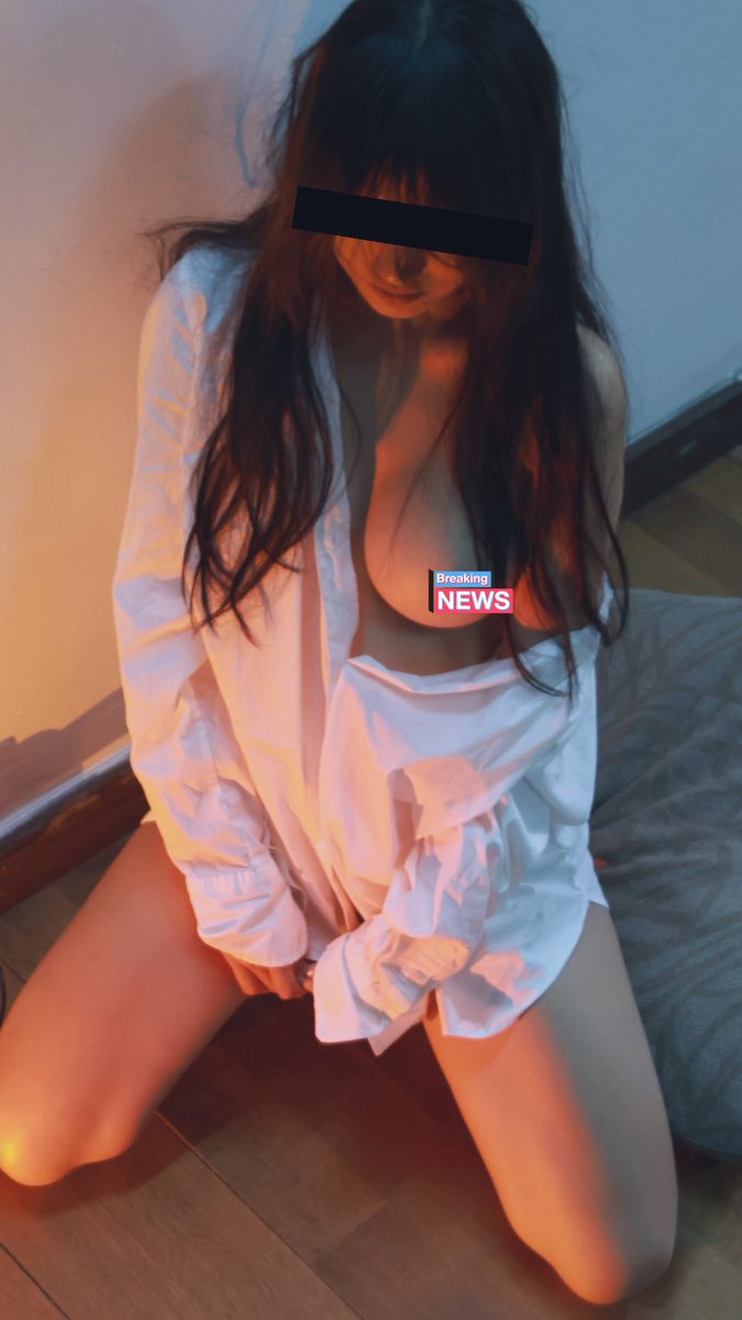 福利姬♠️ 𝓜𝓲𝓷𝓲 ♥️『中文分身版』分享的黄推图片1 - 网红私拍内容