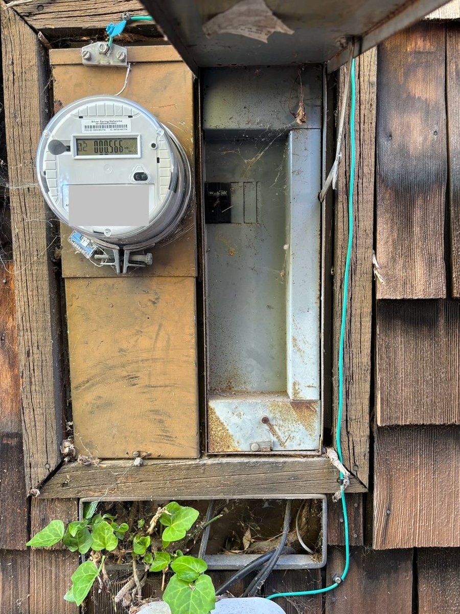 SkylightElecSvc's tweet photo. 🔌 Thinking about upgrading your electrical panel? Here's what’s actually included in a professional panel upgrade from Skylight Electrical Service ⚡ https://t.co/EG63kLcRk5