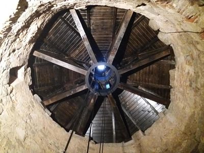 RealPreCinema's tweet image. GIANT CAMERA OBSCURAS AROUND THE WORLD
The Ducal Palace in Béjar
In this lovely #Salmantine village, the #DucalPalace of #Béjar is a #16thcentury #RenaissanceCastle that resembles a fortress and is made up of towers. 

Currently a high school, it houses what is called the