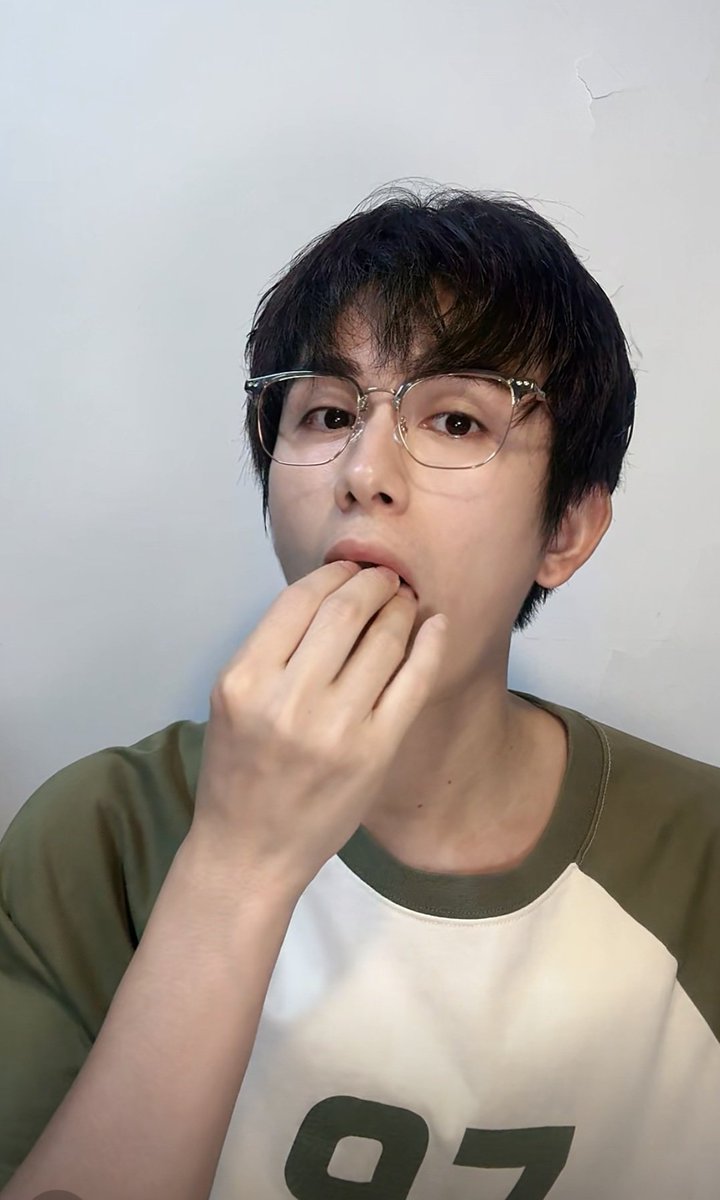 cecicarrillo14's tweet photo. 70 小红书，你的生活指南#朱赞锦正在直播，来和我一起支持ta吧。😆 x1gls0D9JBSAoff 😆 https://t.co/7BduUdkP1T，复制本条信息，打开【小红书】，直接观看直播！ https://t.co/IORkXIWLxj