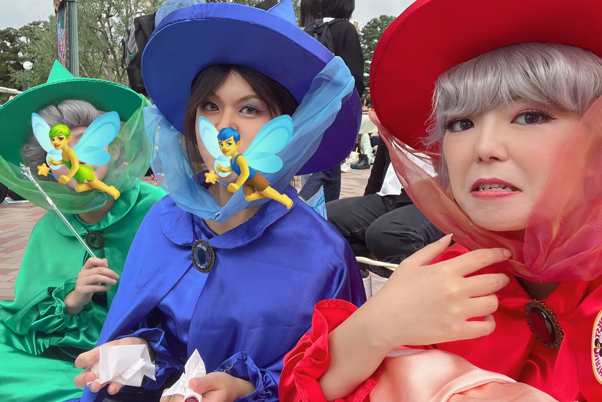 3妖精のブローチ？ちゃんと各々の形に直したい気持ち〇△□
（メリーウェザーフリ素だけどさすがに変顔晒すのは可哀想だから隠したよ♡♡）（我はどうでもいい）