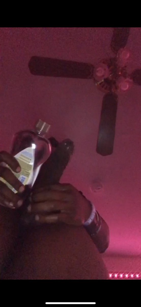 Everlastingpop1's tweet photo. @anoraphobicc Come get pounded https://t.co/2l3q1xihJO