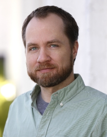 Disney_Wiki's tweet image. Happy Birthday, Chris Savino
For Disney, he served as executive producer of #KickButtowski: Suburban Daredevil; he also directed and/or co-directed every episode. After Kick Buttowski ended, he directed and storyboarded the #MickeyMouse short, #BadEarDay.