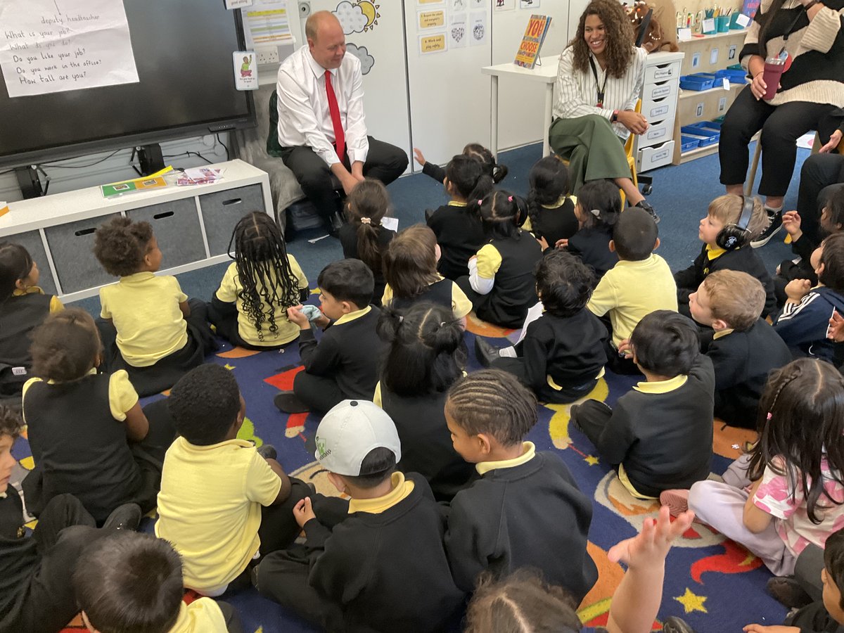 Reception had a visit this week from Mr Hunter and Mrs Vasco where they asked them lots of questions about their jobs!