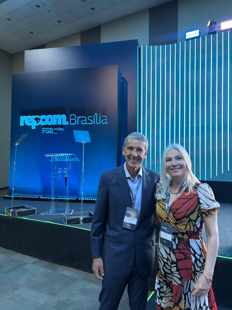 Abracom's tweet image. Ontem ocorreu o #RepCom, da nossa associada @FSB_Oficial, em Brasília - e nossa Diretora Executiva, Sheila Magri, esteve representando a #Abracom, ao lado de Marcos Trindade e Renato Sales! 

Parabéns a todos os envolvidos por promoverem um evento tão rico para o setor!