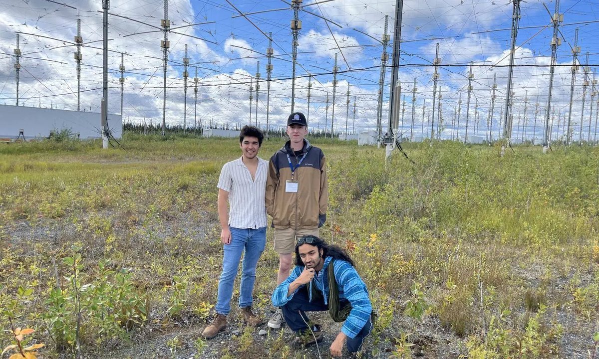 gatechengineers's tweet image. Not a bad way to spend a couple of weeks: 3 @GeorgiaTech_ECE PhD students have been in Alaska capitalizing on its unique geography and research tools to study the Earth’s upper atmosphere. b.gatech.edu/48Jx3Ck