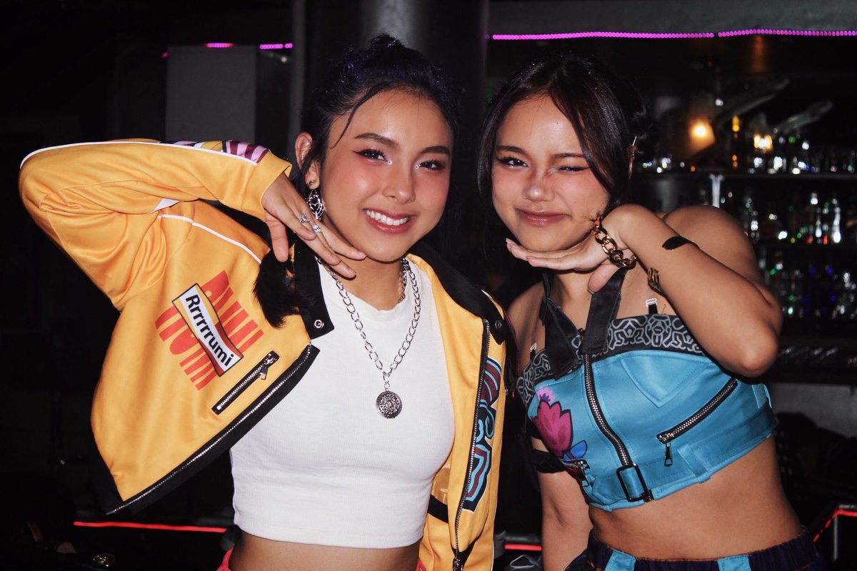 __raire's tweet photo. thank you to everyone who watched @letsgroove.rjtv tonight! 💜 you guys rocked your costumes!! see you next time!! 

#Rai #RaiofSunshine #idol #LetsGrooveonRJTV #RJTV #RJBistro #CostumePartySpecial #LiveMusic #YourWeekdayGetaway #HappyThursday https://t.co/4w9CevK6C4
