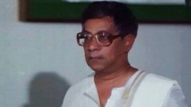 ఒక పండగా లేదు. ఒక పబ్బం లేదు..

పని చెయ్యడం..తినడం..పడుకోవడం..
పని చెయ్యడం..తినడం.. పడుకోవడం..